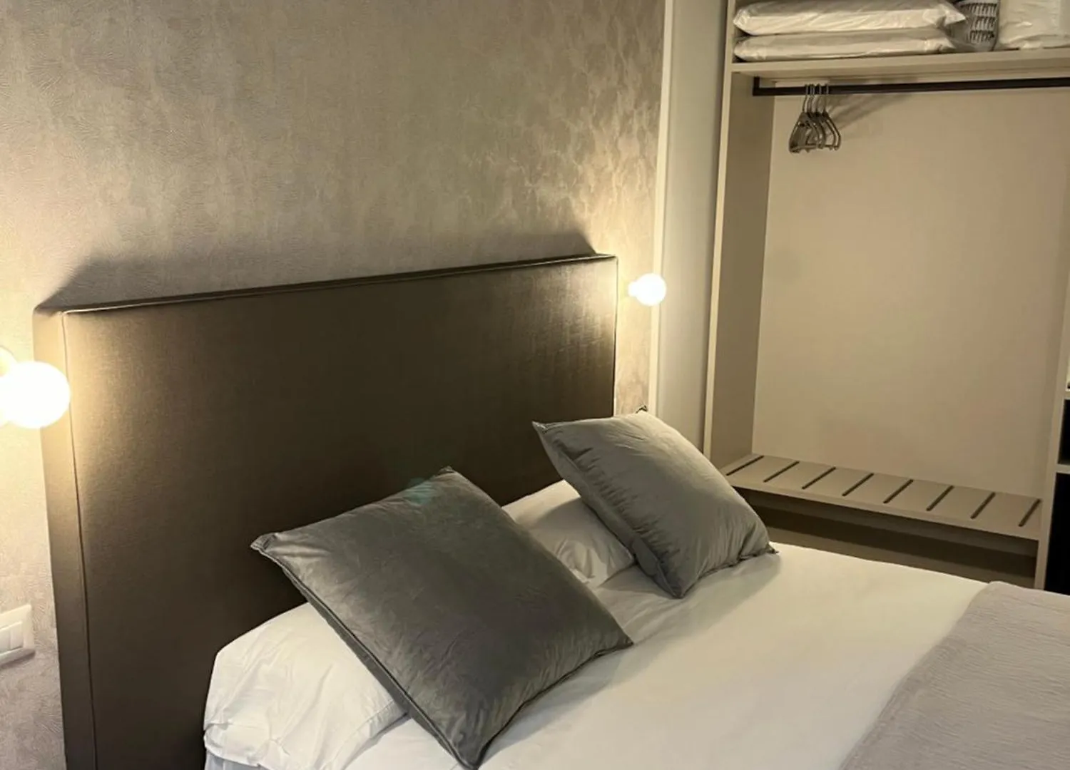 Nocleg ze śniadaniem Maison Romana Trastevere Suites Włochy