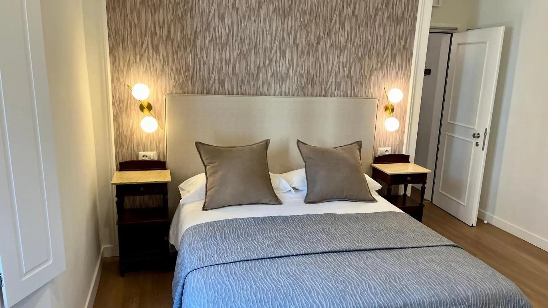 Nocleg ze śniadaniem Maison Romana Trastevere Suites