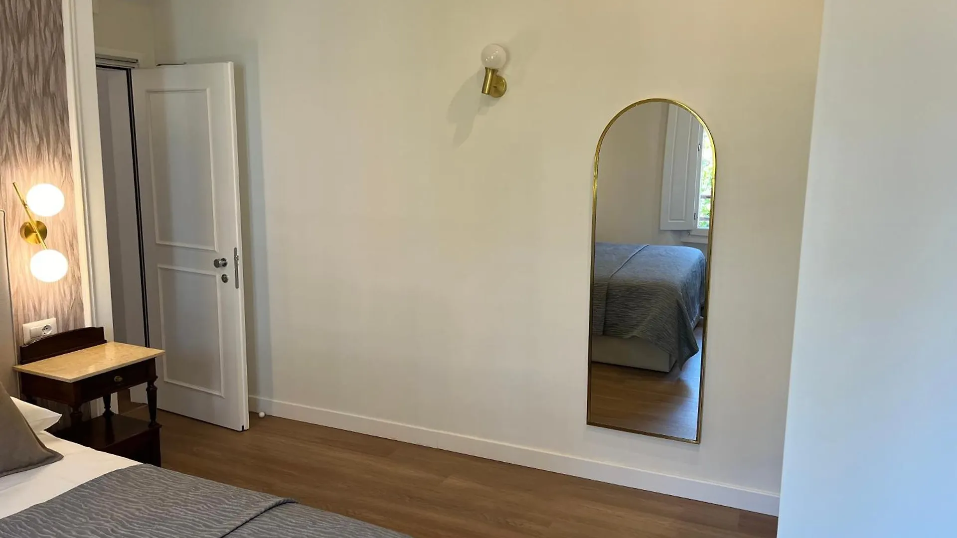 Maison Romana Trastevere Suites Nocleg ze śniadaniem